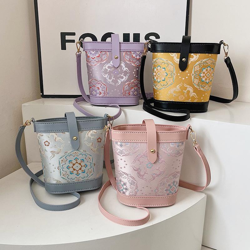 DIY Knitted Bag - Pink Vintage - огляд і ціна Leatherwork Patterns