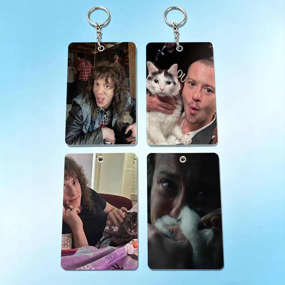 actor J-Joseph Quinn Cat Badge - огляд і ціна For Leather Work