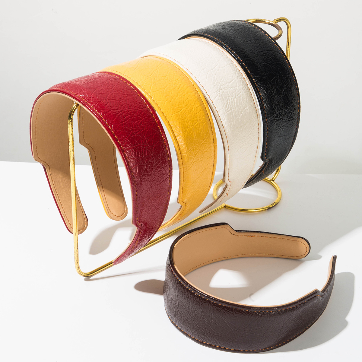 Elegant Korean Style Leather H - огляд і ціна Leatherwork Pony