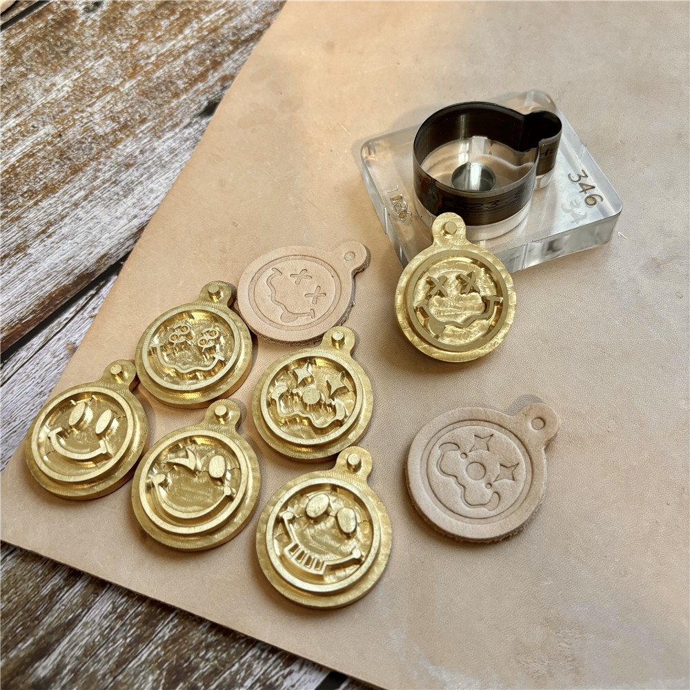 Custom Pendant Smile Face Copp - огляд і ціна Leather Stamp Set