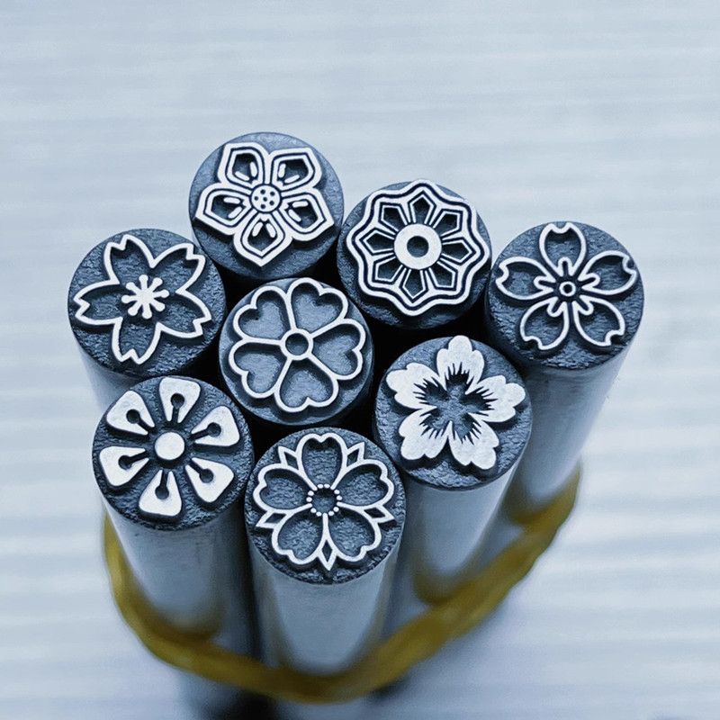 8PCS Leather Stamping Tools -  - огляд і ціна Leather Stamp Set