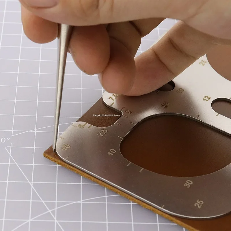 R Positioning Ruler Stainless  - огляд і ціна Leatherwork Templates